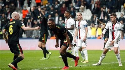 أياكس يسقط بشكتاش ويواصل تألقه في دوري أبطال أوروبا