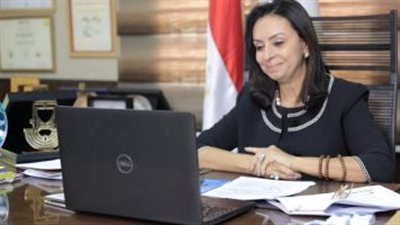 عاجل.. مايا مرسي تتعرض لحادث سير قرب مطار القاهرة