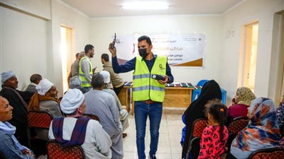 الهجرة: إجراء 66 عملية جراحات عيون و243 نظارة طبية لأهالى الحرجة ببنى سويف