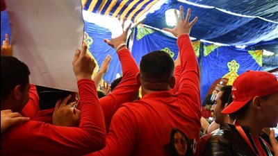  أعضاء الجمعية العمومية بالأهلي يهتفون لطارق قنديل 