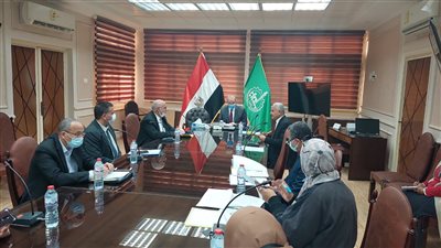 محافظ القليوبية يناقش إجراءات انتخابات مجالس إدارة الجمعيات التعاونية الزراعية