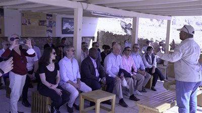 35 سفيرًا بمقبرة الملكة نفرتاري في البر الغربي