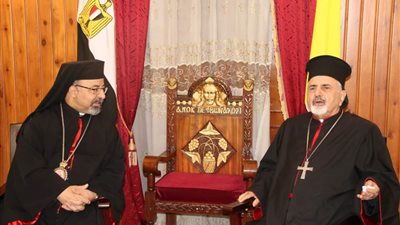 بطريرك الأقباط الكاثوليك يستقبل بطريرك السريان الكاثوليك الأنطاكي