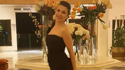 لهذا السبب.. الإعلامية منى عبد الوهاب تتعرض للإنتقادات