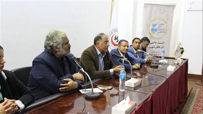 الصالون الثقافي بالأطباء يفتتح أولى فاعلياته بندوة أدبية