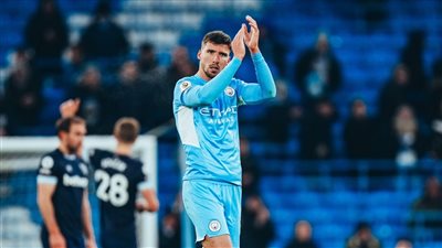 مانشستر سيتي يهزم وست هام بثنائية.. ويواصل الضغط على تشيلسي