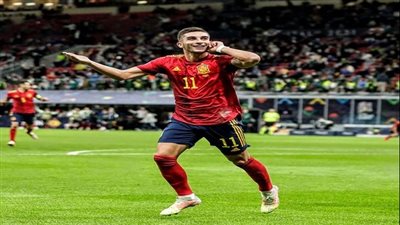 مانشستر سيتي يحسم موقفه من بيع توريس إلى برشلونة