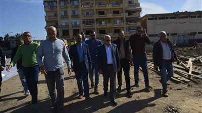 محافظة بورسعيد يوجه بسرعة الانتهاء من الجراج المتعدد الطوابق بحى العرب