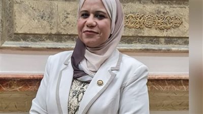 نائبة: معرض 