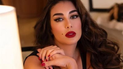 الحبس والغرامة لشخص سب وقذف ياسمين صبري في الإسكندرية