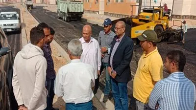 مسئولو جهاز العاشر من رمضان يتفقدون أعمال الطرق والزراعة لوحدات المبادرة الرئاسية 