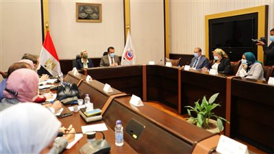 وزيرة البيئة تلتقي القائم بأعمال الصحة لبحث استعدادات مؤتمر المناخ COP27