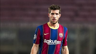 برشلونة يحسم مستقبل سيرجي روبيرتو