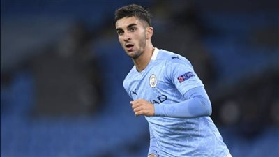 تطورات تعاقد برشلونة مع فيران توريس