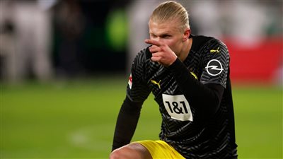 وسط ترقب كبار أوروبا.. هالاند يثير الجدل حول مستقبله