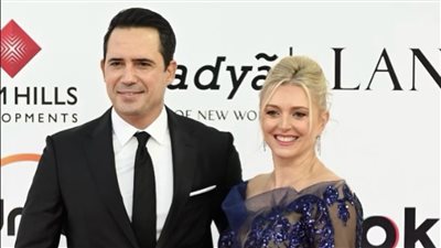 ظافر عابدين يوجه رسالة شكر لزوجته وجمهوره.. تعرف عليها