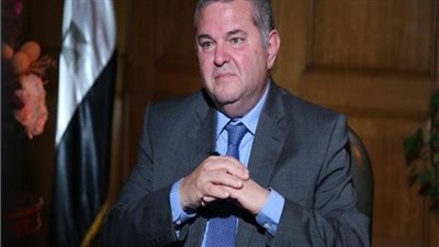 وزير قطاع الأعمال عن أزمة السيارة الكهربائية: وجدنا رد فعل غير جيد