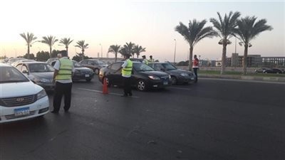 مدير المرور يتفقد الخدمات الأمنية بالطرق السريعة والصحراوية