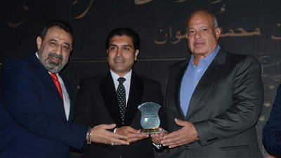 أحمد سمير أفضل رئيس اتحاد مصري لموسم 2021 بمهرجان الإسكندرية للإبداع الرياضي