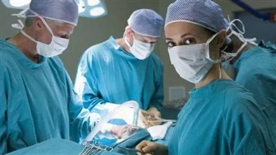 استشاري: 85% من جراحات المخ والأعصاب حرجة (فيديو)