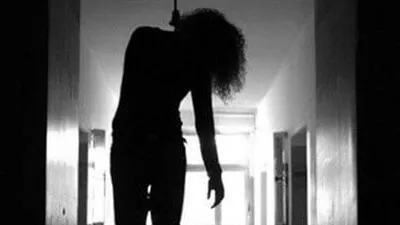 روايات كاذبة وجثة معلقة بالسقف.. كيف كُشف انتحار طالب الطب بأكتوبر؟