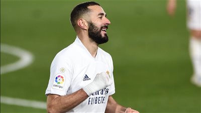 بنزيما يلمح لانضمام هالاند لريال مدريد