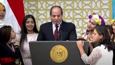 عزة مصطفى عن مشاركة السيسي بحفل قادرون باختلاف: ربنا يجبر بخاطرك ياريس (فيديو)