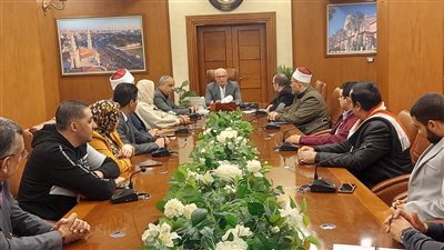 محافظ بورسعيد يهنئ النادي المصري على تأهله لدور المجموعات بالكونفدرالية 