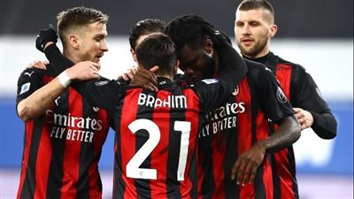 ميلان يستهدف التعاقد مع مدافع جديد