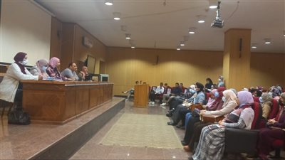 قسم اللغات الشرقية بألسن عين شمس يستعرض تجارب خريجيه في سوق العمل 