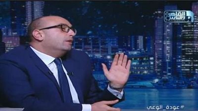 حفيد توفيق الحكيم: أحمد حلمي يشبه جدي وهو صغير السن