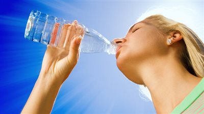 خبيرة تغذية: الجسم يحتاج هذه الكمية من المياه
