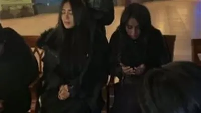 انهيار ابنة شقيق مجدي الهواري في عزاء والدها