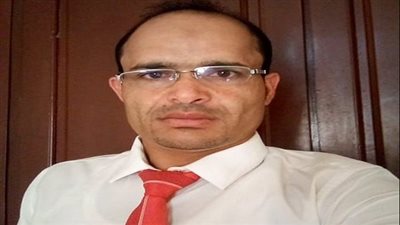 خبير اقتصادي يمني يكشف لـ 