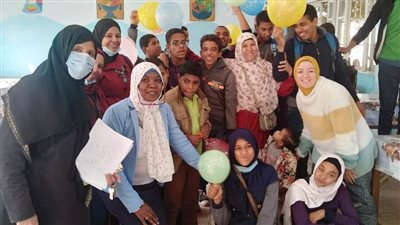 محافظ أسوان يوجه بتنظيم فعاليات ثقافية بالمدارس الفكرية (صور)