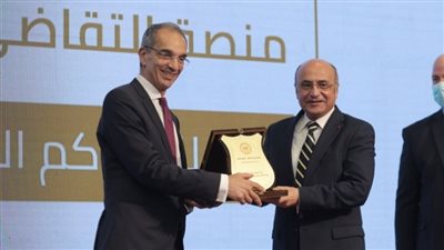 وزيرا العدل والاتصالات يفتتحان ثلاثة فروع توثيق مميزة وإتاحة العمل بها في الفترة المسائية