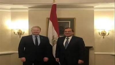 وزير البترول يعقد جلسة مباحثات مع شركة بكتل العالمية