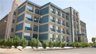 رئيس جنوب الوادي: عيادات طب الفم والأسنان استقبلت 130 ألف حالة في 4 سنوات