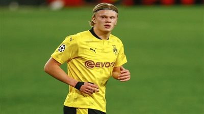 نجم فيورنتينا بديل هالاند في ريال مدريد