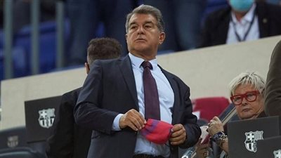 لابورتا يزف خبرا سارا لتشافي بشأن صفقة الموسم في برشلونة