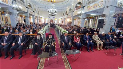 البابا تواضروس يشهد احتفالية اليوبيل الذهبى لتأسيس إيبارشية البحيرة (صور)