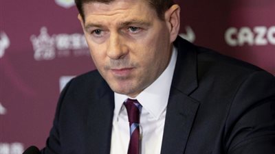 تعليق مُثير من جيرارد على ركلة جزار صلاح أمام أستون فيلا