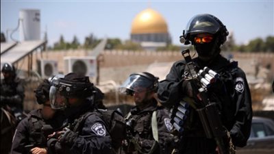 قوات الاحتلال الإسرائيلي تقتل فلسطينيا خلال مداهمة في الضفة الغربية