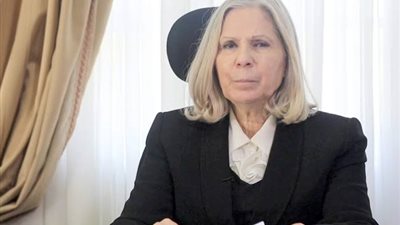 عبر الاتصال المرئي.. 