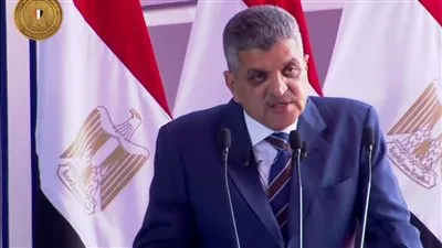 رئيس قناة السويس: رفع رسوم العبور 6% فبراير المقبل (فيديو)