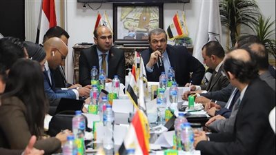 سعفان يشارك في جلسة حوارية مع شباب تنسيقية الأحزاب 