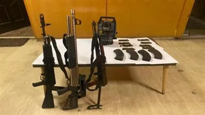 ضبط متهمين بمزاولة نشاط إجرامي في السرقة بالإكراه بالقطامية 