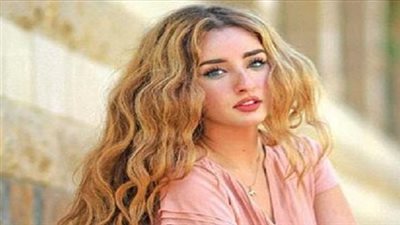 هنا الزاهد تعتذر عن 