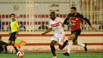 الشوط الأول.. الزمالك يتعادل مع الرائد بهدف لكل فريق 
