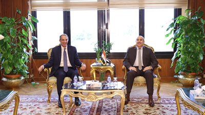 وزيرا الطيران والاتصالات يبحثان التعاون بمجال الذكاء الاصطناعي 